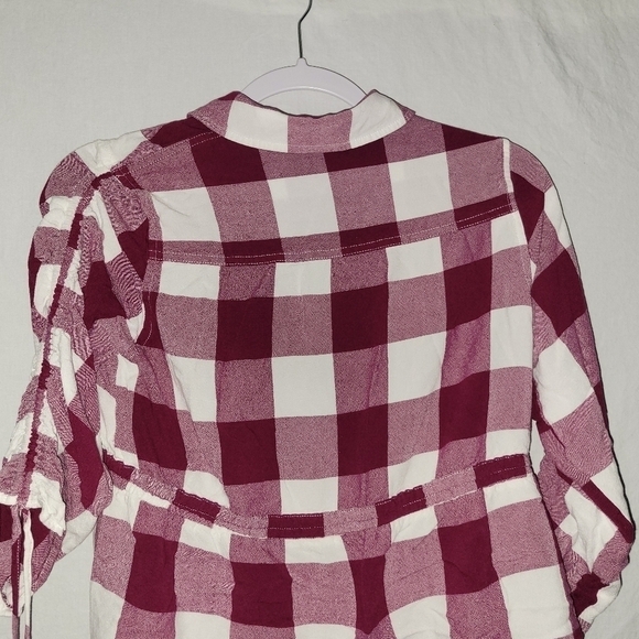 Cato Red And White Collared Blouse Medium Button Up Drawstring - Picture 11 of 11